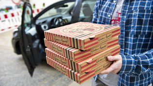 Fahrer eines Lieferdienst, Pizza Lieferant, Lieferservice