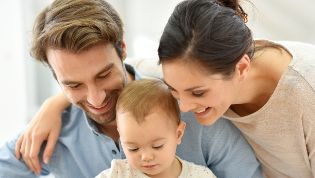 Mutter, Vater und Kind, Familie, Elternzeit, Elterngeld